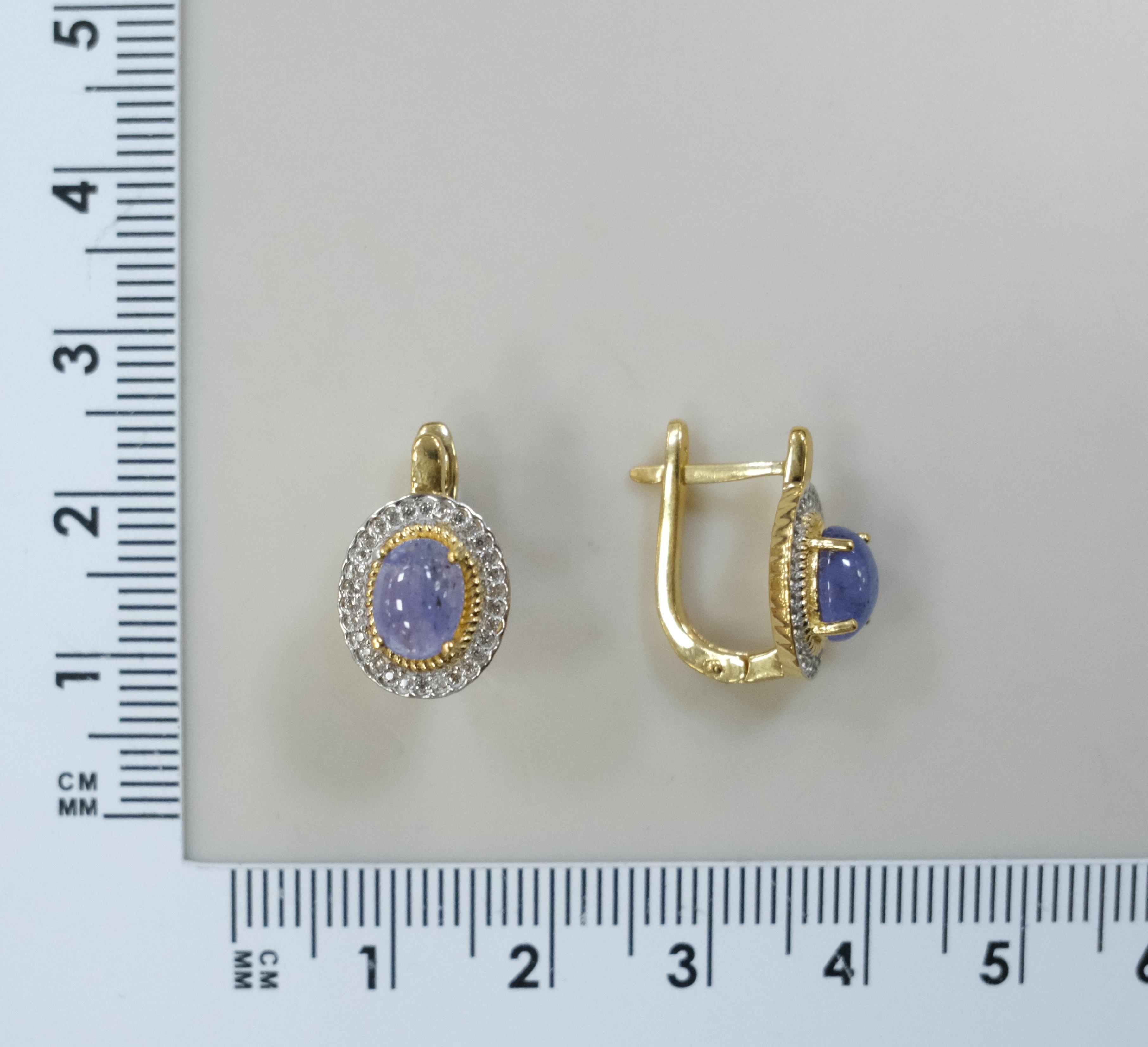Серебряные серьги с танзанитами